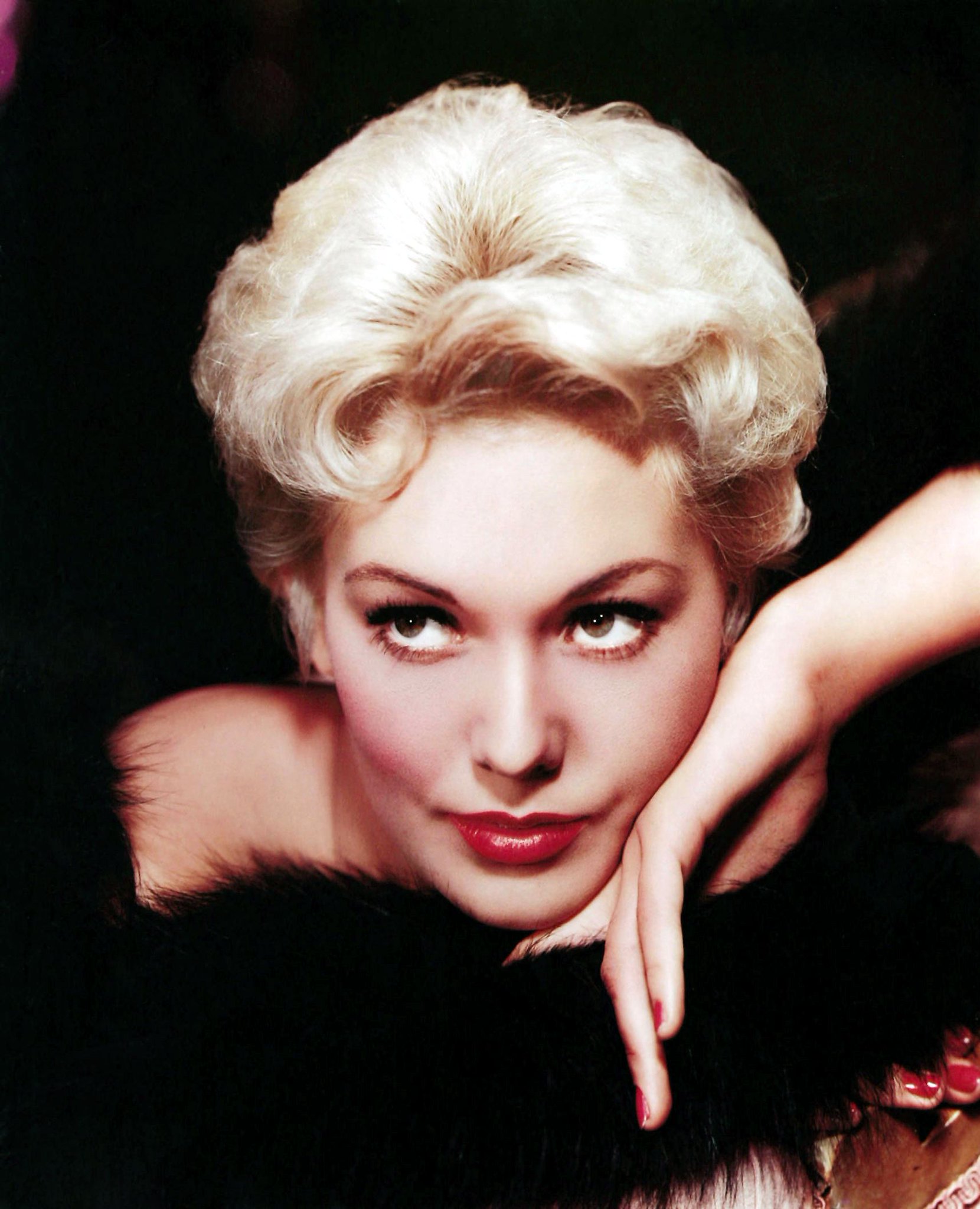 Happy Birthday to the lovely Kim Novak. 