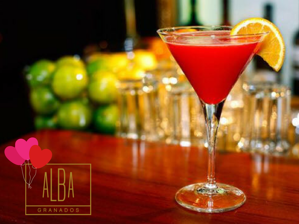 Grup_Alba's tweet photo. Celebra #SanValentín en #AlbaGranados y te invitaremos a un mini Valentine's Cocktail! ¡Te esperamos! 💘💝
[Mañana @PSG_inside-@FCBarcelona] https://t.co/omQJROzUqr