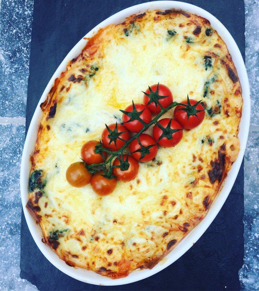 If you’re celebrating Valentine’s Day at home with someone special, you can’t go wrong with this fab veggie lasagne… belling.co.uk/conversation/r…