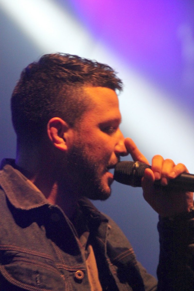 SongtextDBNL tweet picture