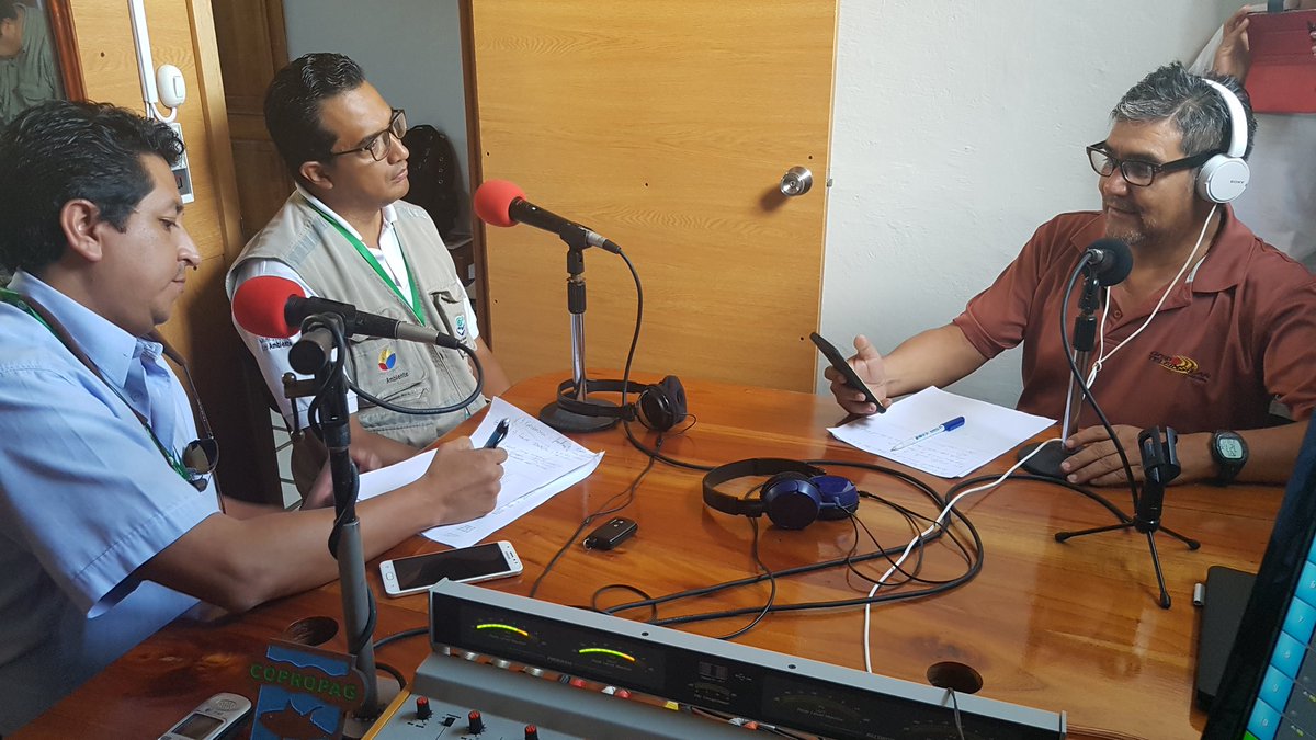 teleinsular's tweet photo. Walter Bustos, Director del @parquegalapagos mencionó detalles sobre la entrega de calificaciones del curso de guías https://t.co/syxMXNN8ss