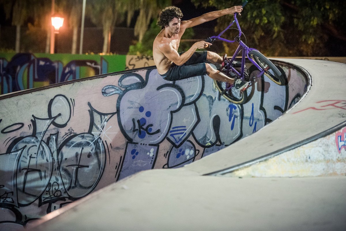 marmophoto's tweet photo. #shooting #filming @cristoldedo #motivacion3 #bmx #oldschool #fuengirola #nikond750 #elichrom #marmophoto https://t.co/N59XnfA1J4