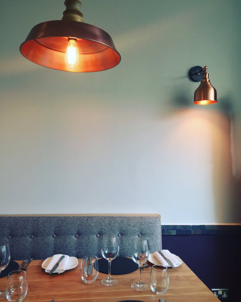 Nice deco! Now is time to try Best Fish &amp; Chips in Britain <a href="/FoxAtWillian/">Fox at Willian</a> 

#PubFood