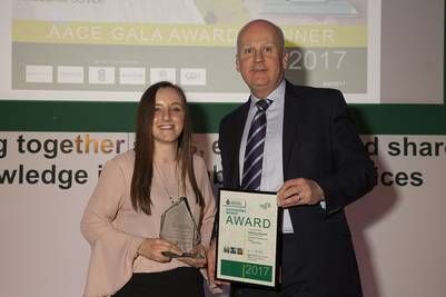 AACE_org's tweet photo. .@SECAmb tutor recognised at national #ambulance awards https://t.co/SvgDBe9MlI > #ALF2017 #IRCP2017 https://t.co/g5t6LrdOBM