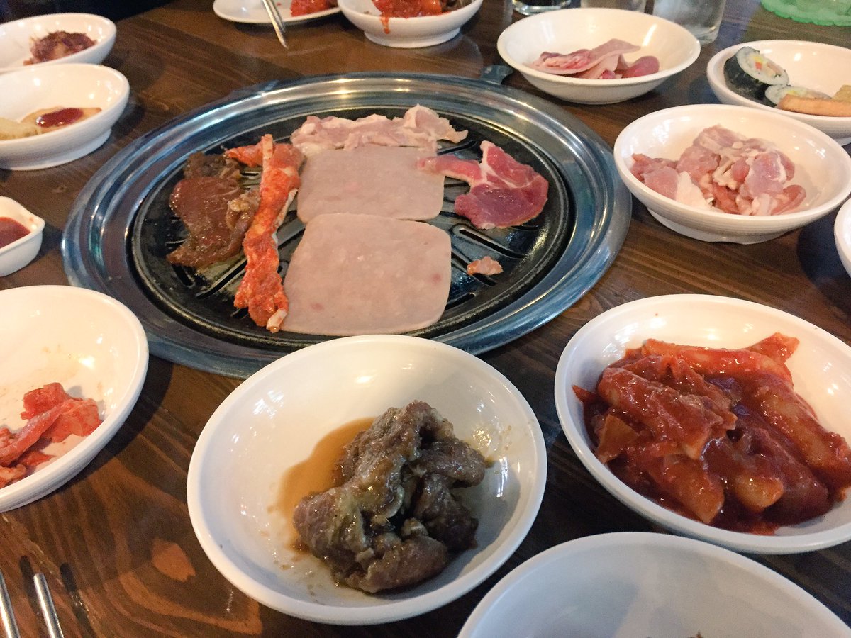 Sweet2529sweeT's tweet photo. BBQ Myeongdong Topokk iอาหารเกาหลี ราคาคนไทย พนักงานบริการดีมากกกกก 📍ซอยพาวเวอร์บาย @Aroiipaidak @Herepaolicious @aroii @ReviewHuaHin https://t.co/1zwcuxBFJD
