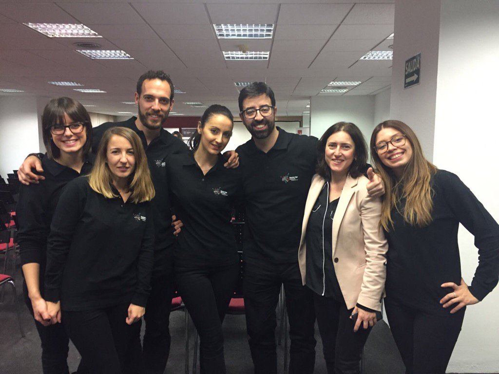 MJosSalvador's tweet photo. #TalentatWork ambientazo e ilusión en la preparación del acto en Valencia con @HumanAgeInsES @UEValencia https://t.co/MC9tm3TYnK
