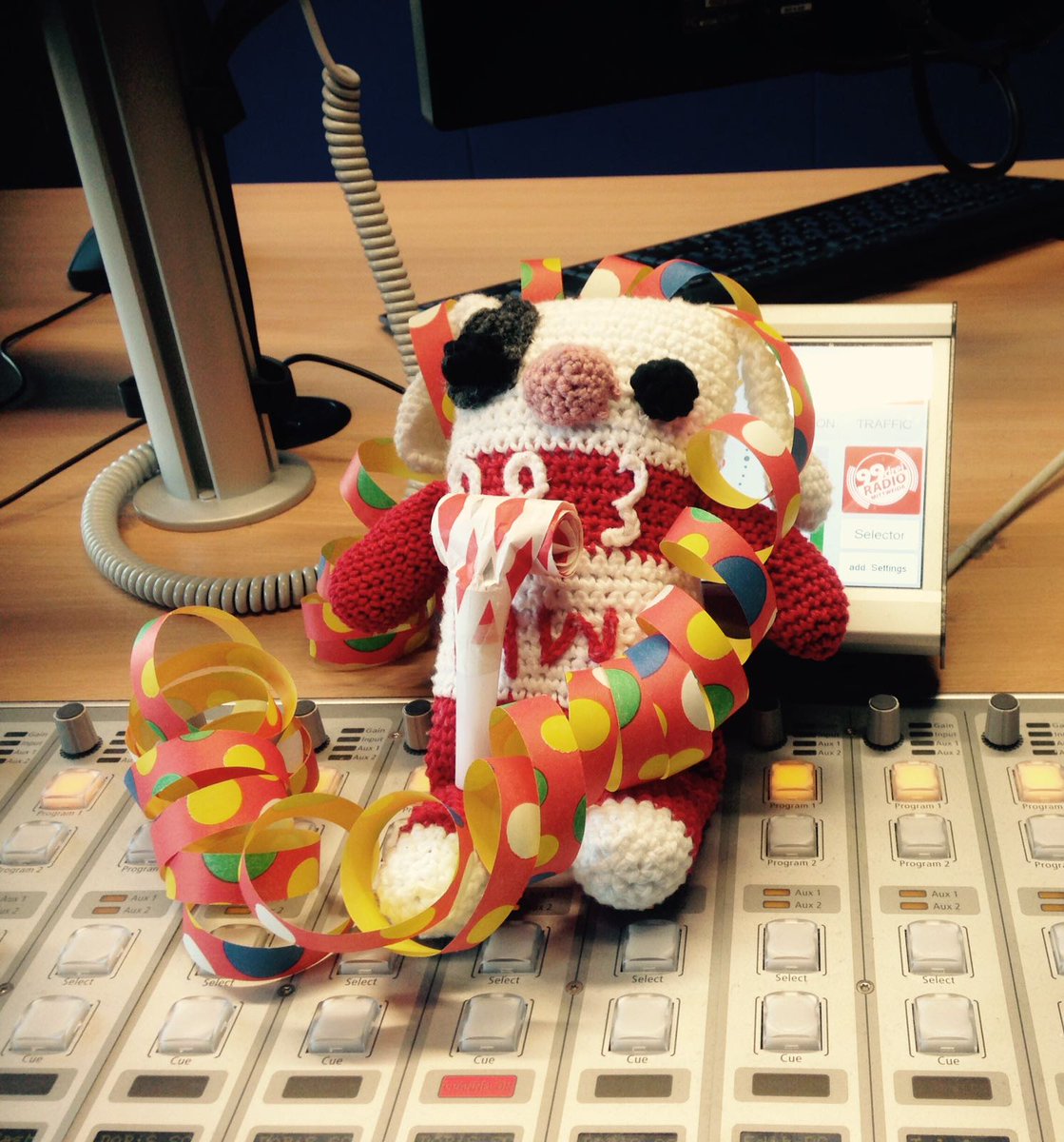 Heute ist der schönste Tag der Welt:) Frohen #Weltradiotag an alle Radiomacher und Hörer da draußen!