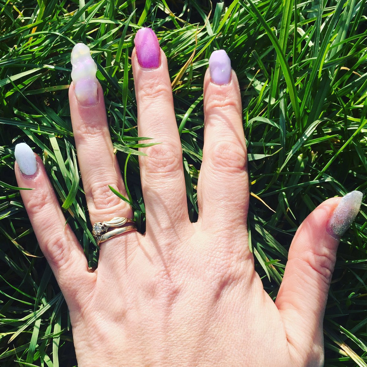 MMMMCake13's tweet photo. In love with the unicorn horn #nailtech #shellsboxofbeauty https://t.co/5jQ8tczdyA