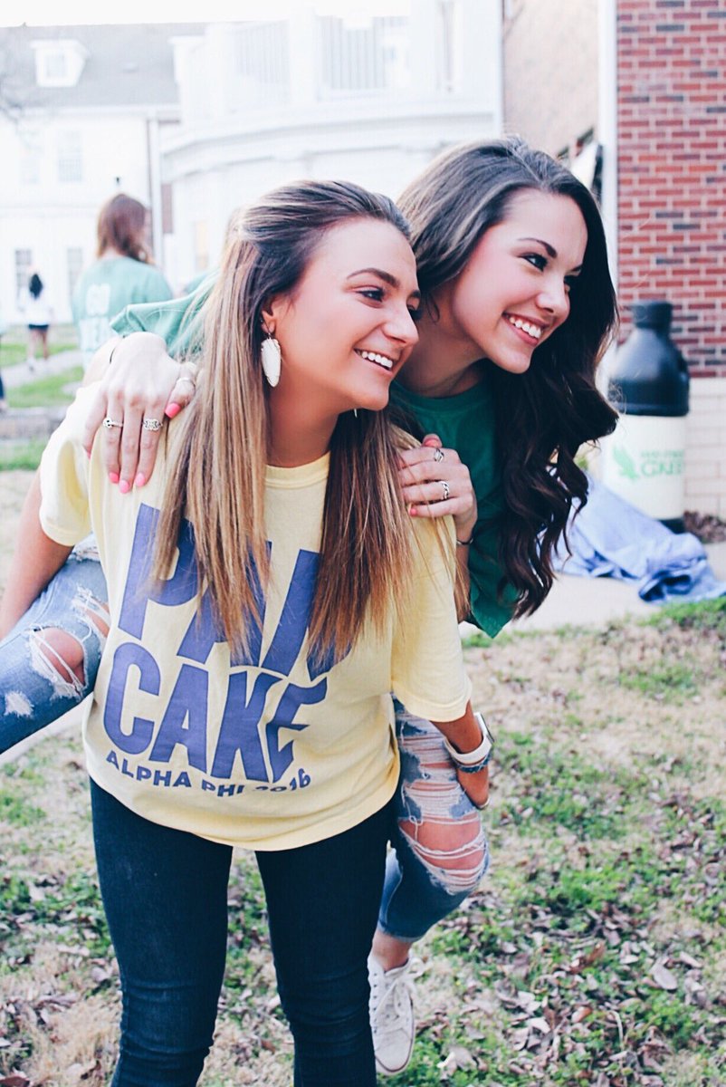 North Texas Alpha Phi tweet media