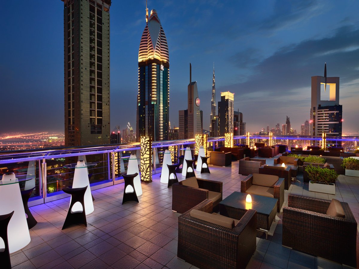 GulfNewsTabloid's tweet photo. Looking for #ValentinesDay ideas in Dubai? How about one with this view? https://t.co/NGxkzSdjBK https://t.co/uhIYWsmKCG