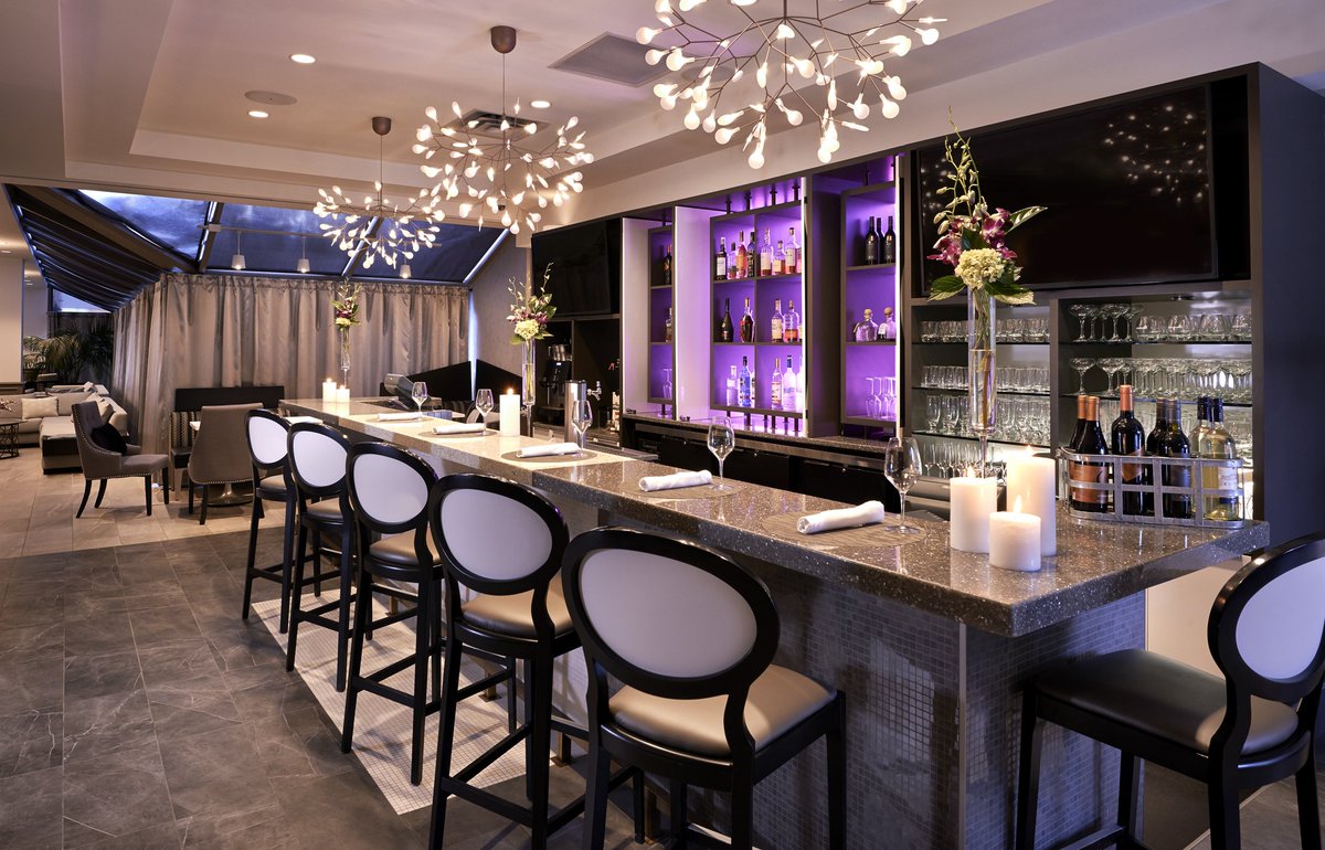 Frankie warned us, but we'll bet you still weren't ready! <a href="/GioHalifax/">Gio Halifax</a> &amp; <a href="/LevelBarHFX/">LevelBar</a> are OPEN today for your snacking needs #Snowpocalypse