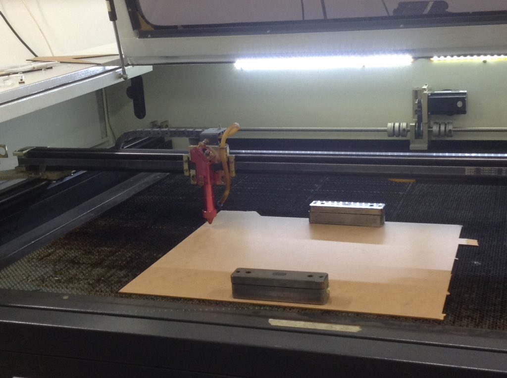 SintBavoGent's tweet photo. Interessante workshop @fablabUGent voor leerkrachten medewerkers @dwengo robotwedstrijd @ugent_fea #lasercutting @anne_depaepe @rvdwalle https://t.co/oS4AjFEhM9