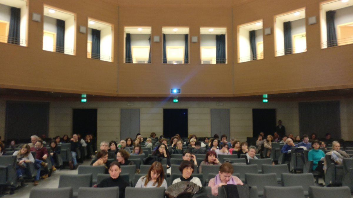 #TeamMantova #PNSD al servizio della scuola e degli studenti. <a href="/MorenaTonini/">morena Tonini</a> @elisabettananni <a href="/Mingus2011B/">Angelo Bardini</a>