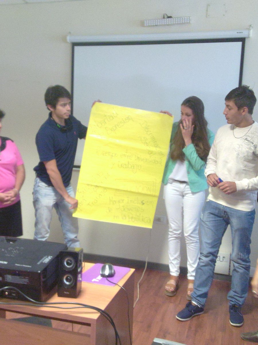 oajnucorrientes's tweet photo. Estamos participando del "Taller Formador de Formadores", a cargo @MDSNacion.
#MasEmpoderamiento https://t.co/PXAOZowqIh