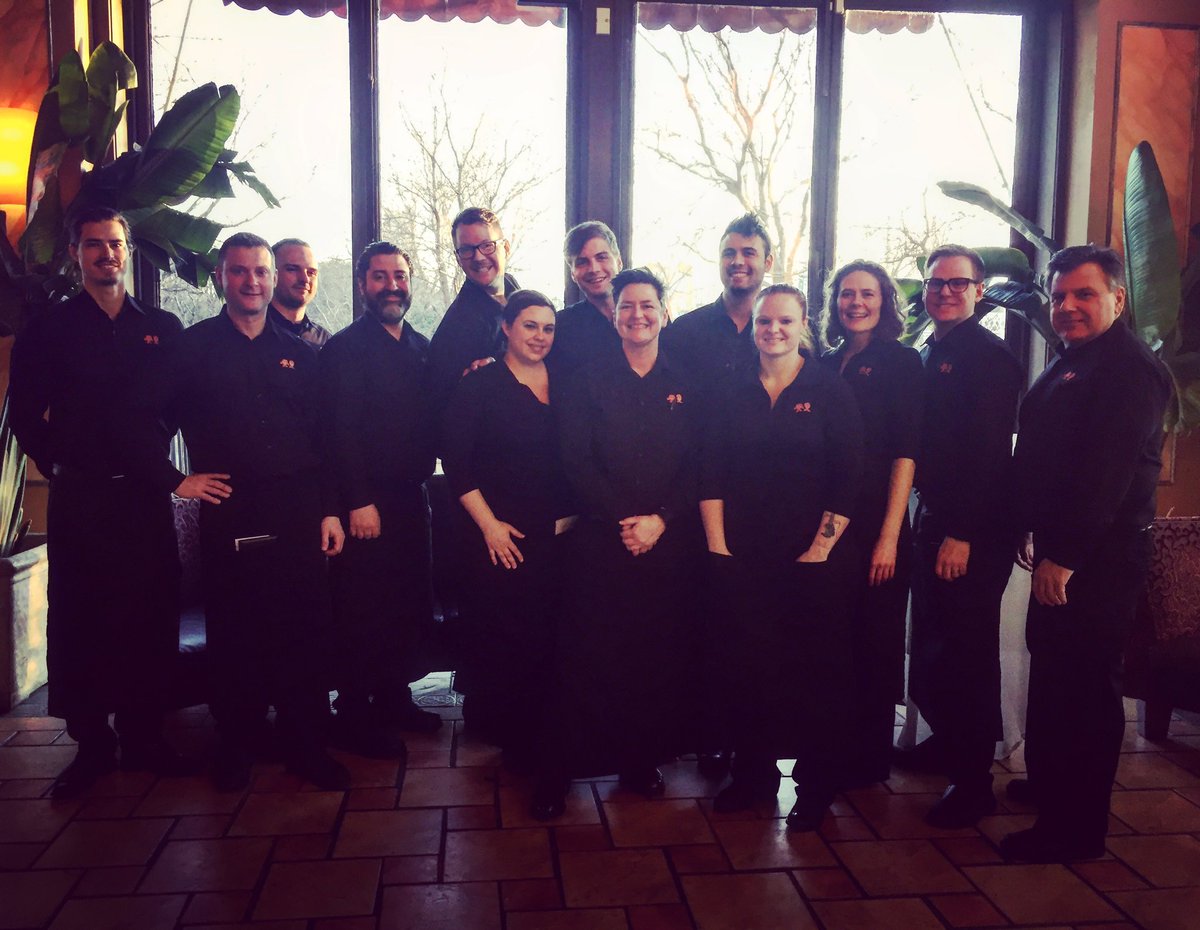 makersmarklover's tweet photo. Team Lurcat brings a level of professionalism and genuine desire to make dreams come true on your wedding day @CafeLurcat_MN #weddings https://t.co/hyEgP1kR8E