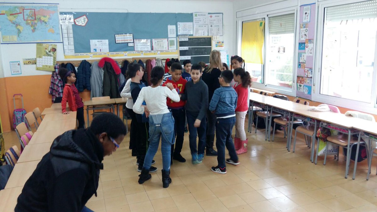 escolaSRC's tweet image. Alumnes de 5è han participat en la 1a sessió del taller Emociona't organitzat per @AssociacioJIS #eixemocions #implica't #somriu #emocionat