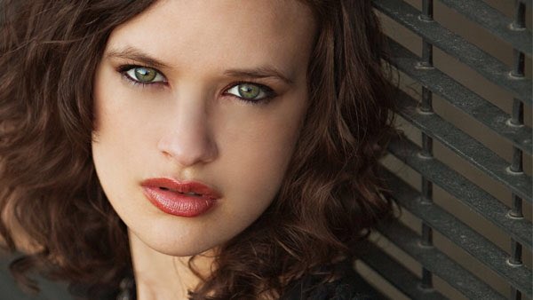    Happy birthday to the gorgeous Brina Palencia! ¡Feliz cumpleaños 