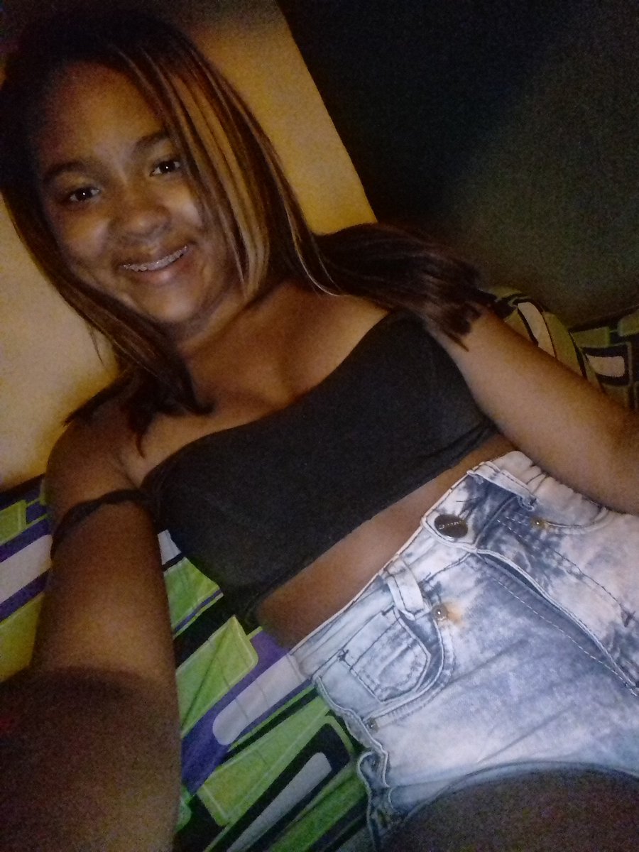morenadoafronta's tweet photo. Minha tranquilidade e o desespero delas .. #PodeSurta 😌💋💅 https://t.co/Amdk04ROdm