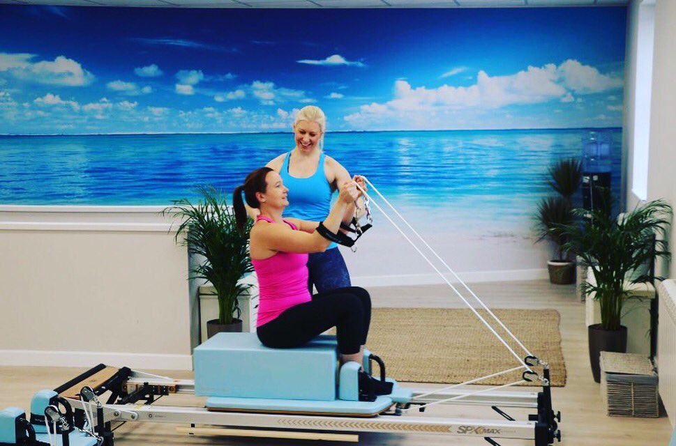 __InnerStrength's tweet image. Beginner reformer classes available @__InnerStrength Tuesday 9:30am, Wed 5pm Fri 11am macclesfield #cheshire visit goteamup.com/p/931577-inner…