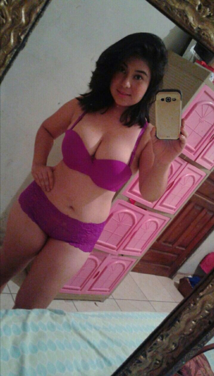 Lucifer on X: #gordibuena #chichotas #teen #jovencita #amateur ->10 me  gusta y subo fotos de esta rica morrita gordibuena tetona  t.co4pMiLYiMPf  X