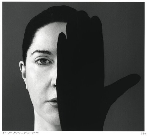 MenschOhneMusil's tweet photo. Marina #Abramović, Light Side Dark Side, 2006. https://t.co/5SlcHeaeBl