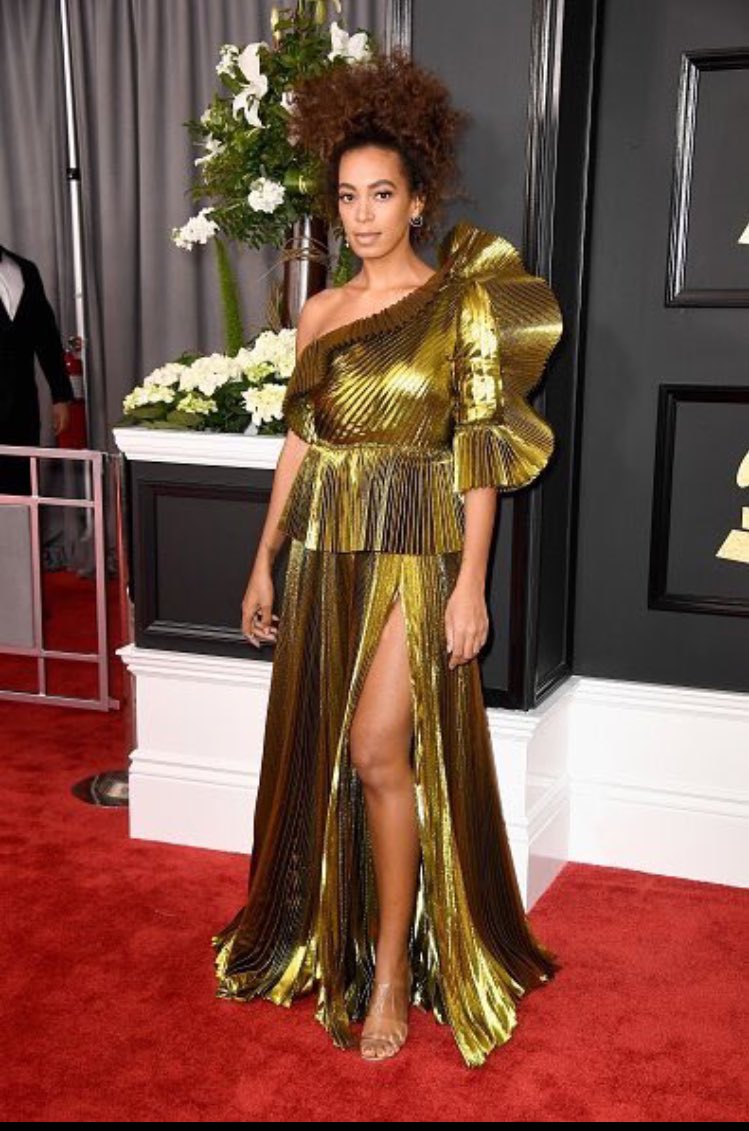 fucxtrendz's tweet image. Another #GRAMMYs #fashion  recap! How we feel about @solangeknowles  beautiful gown?? #fashionblogger #style #her #yes #slayed #Solange
