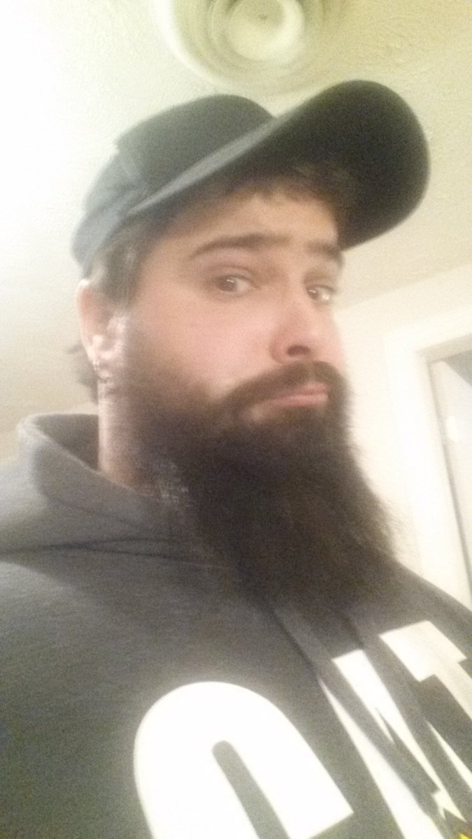 Redneck_Kustom's tweet photo. #livebearded #beardoil #redneckasfuck https://t.co/PDad6rBZnd