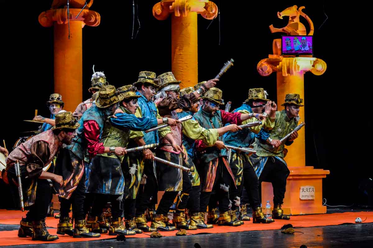 <a href="/PiXa_FuLaNeSkA/">Pixa a la Fulaneska</a> nunca falla!  #COMBA2017