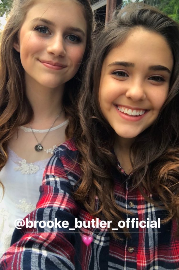 Molly_jackson13's tweet photo. my angel @Molly_C_Jackson 😇😇 https://t.co/JEmNphzMjk