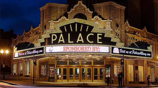 I_LOVE_NY's tweet photo. Need a last minute date idea? Treat your special someone to one of these unique outings in NY this #Valentines: https://t.co/UqAlotBWi3 https://t.co/13w1u2Ks8f