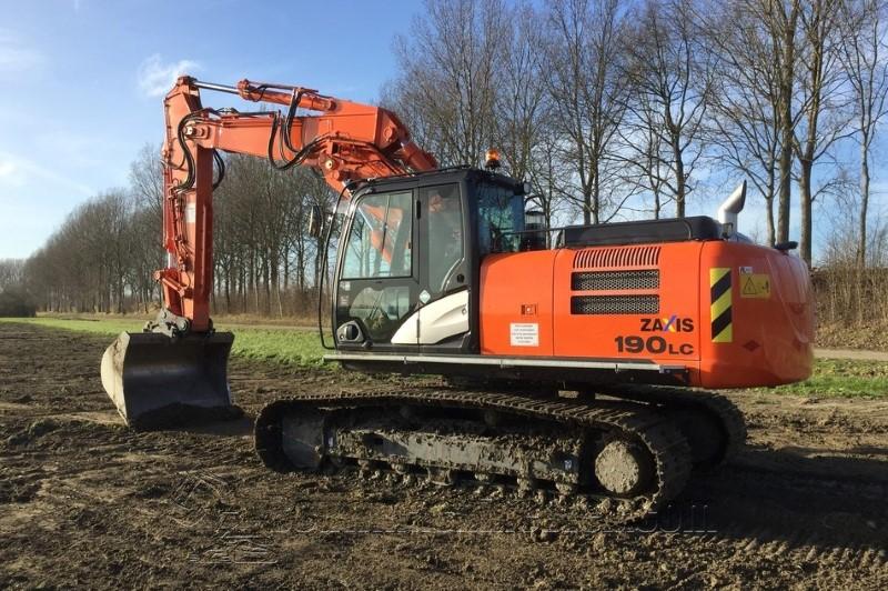 BouwmachineWeb's tweet photo. Sven Lippens kiest alweer voor Hitachi!
https://t.co/3qaRcXB8L0
@HitachiCME #pladdet https://t.co/clhpYwVZL0