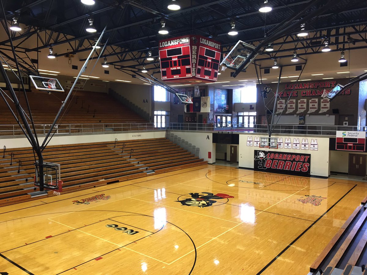 OakHillAthletic's tweet photo. Semi State preparations!! https://t.co/wVV9keq4Ds