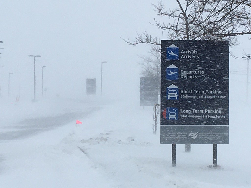 macinnisCTV's tweet image. No movement at #YQM. Do not go to the airport. @CTVAtlantic