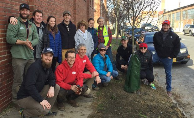 Huge thanks to Richmond Tree Stewards for planting ginkgoes elms, honey locusts, persimmons in #RVA ! bit.ly/ttrrees #BeautifulRVA