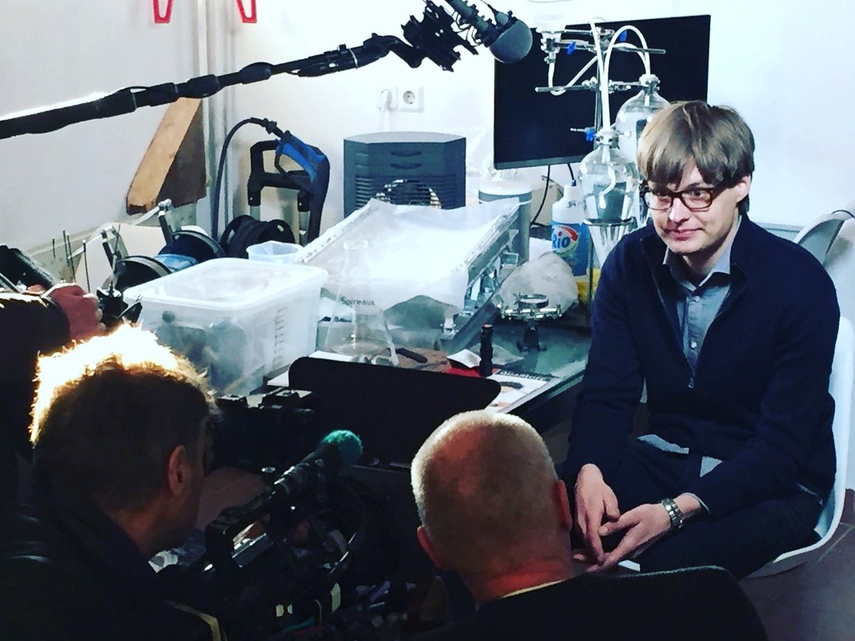 BlueCity010's tweet image. Vandaag in #BlueCity010: achter de camera: @VPROTegenlicht. Ervóór: @RotterZwam @SpireauxCompany @ygovaart &amp;amp; @superusestudios! #tegenlicht