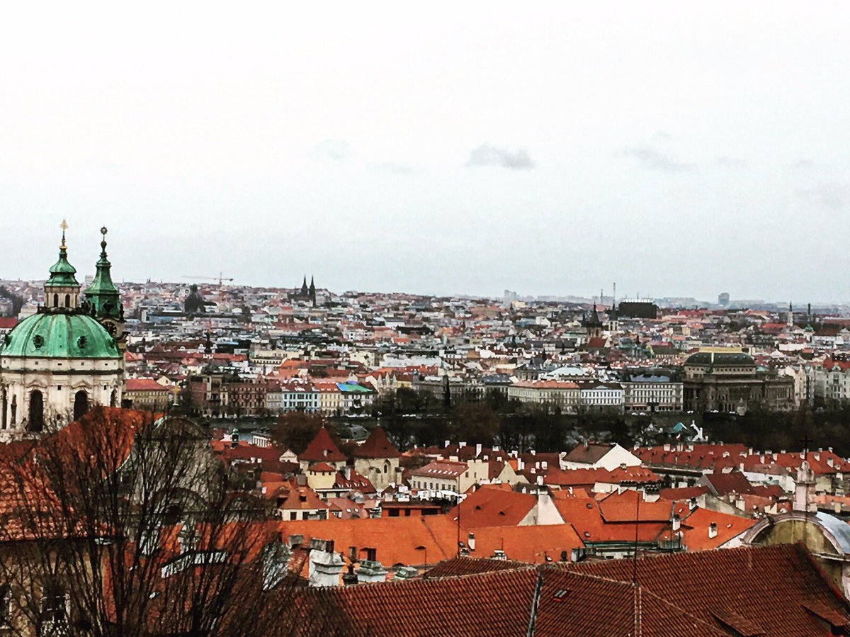 LostMonkeyApp's tweet photo. What a beautiful view from Prague castle 😍 Kevin will be ready to show you soon🇨🇿🌆 #Prague #streetsofprague #Travel #ttot #tavelguide #TT https://t.co/FnBsoMUBGT