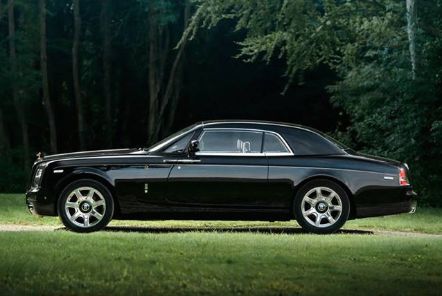 Deliver flowers in a Rolls-Royce this Valentine's Day modo.ly/2lBeTJ1