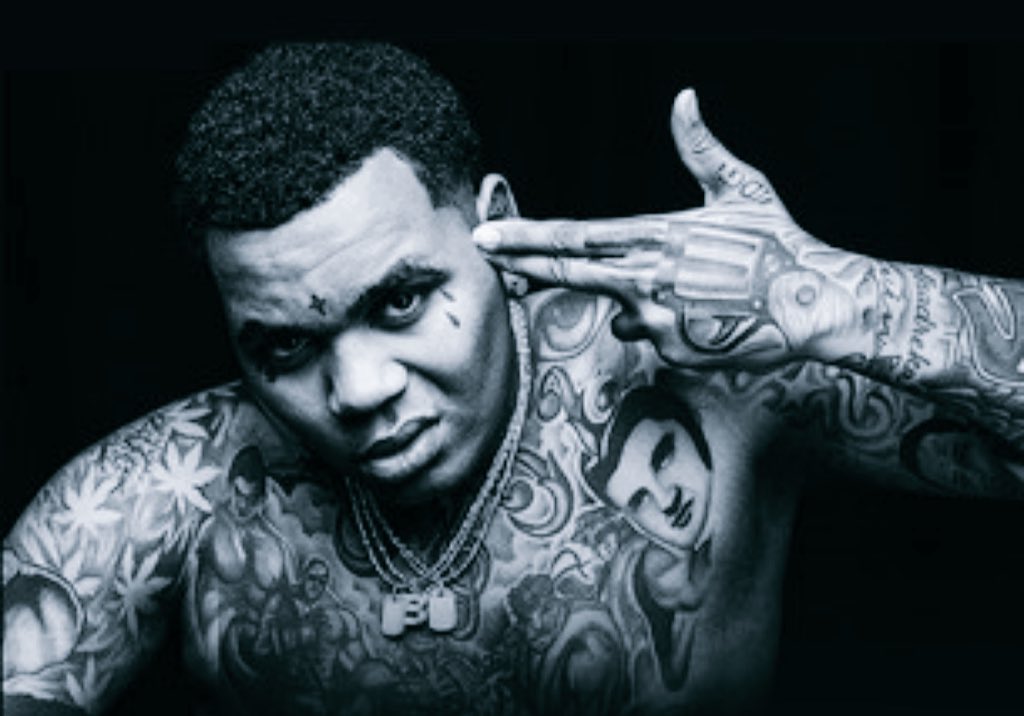 iamLowLifeKj's tweet photo. #FreeGates 🎈 https://t.co/CZKLkDw5oO