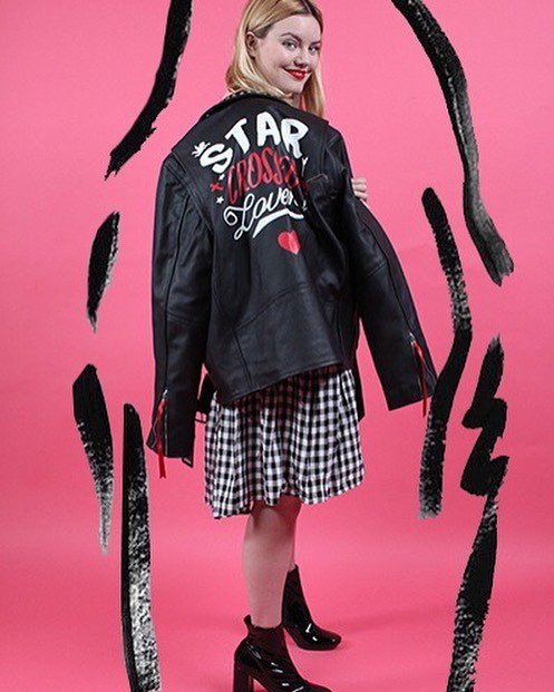 HughesModels's tweet image. #editorial 
We are gearing up for #Valentines day at the @hughesmodels  desk thanks to cur… ift.tt/2kptd5Q