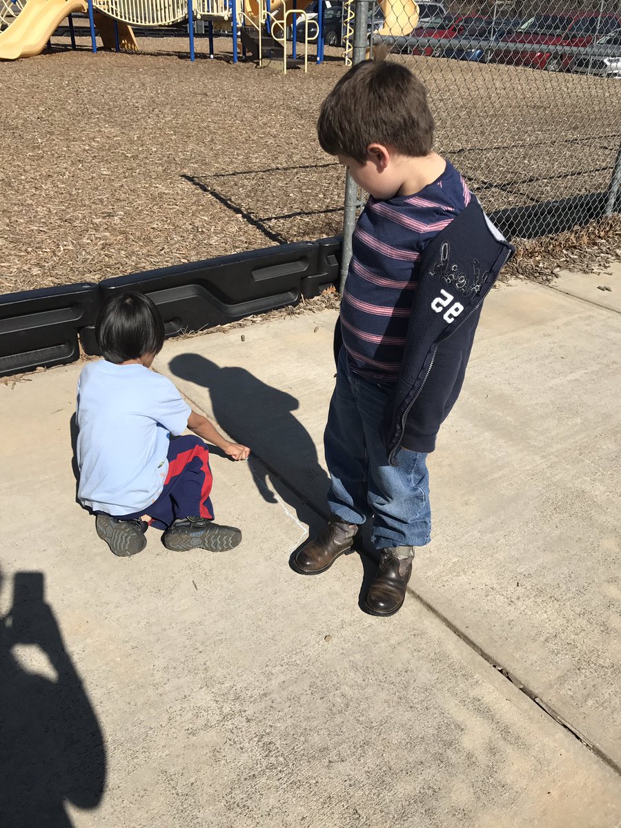 1stgradeSimeone's tweet photo. We are shadow chasers #BESshine #barrowbold https://t.co/LHjch3kdv5