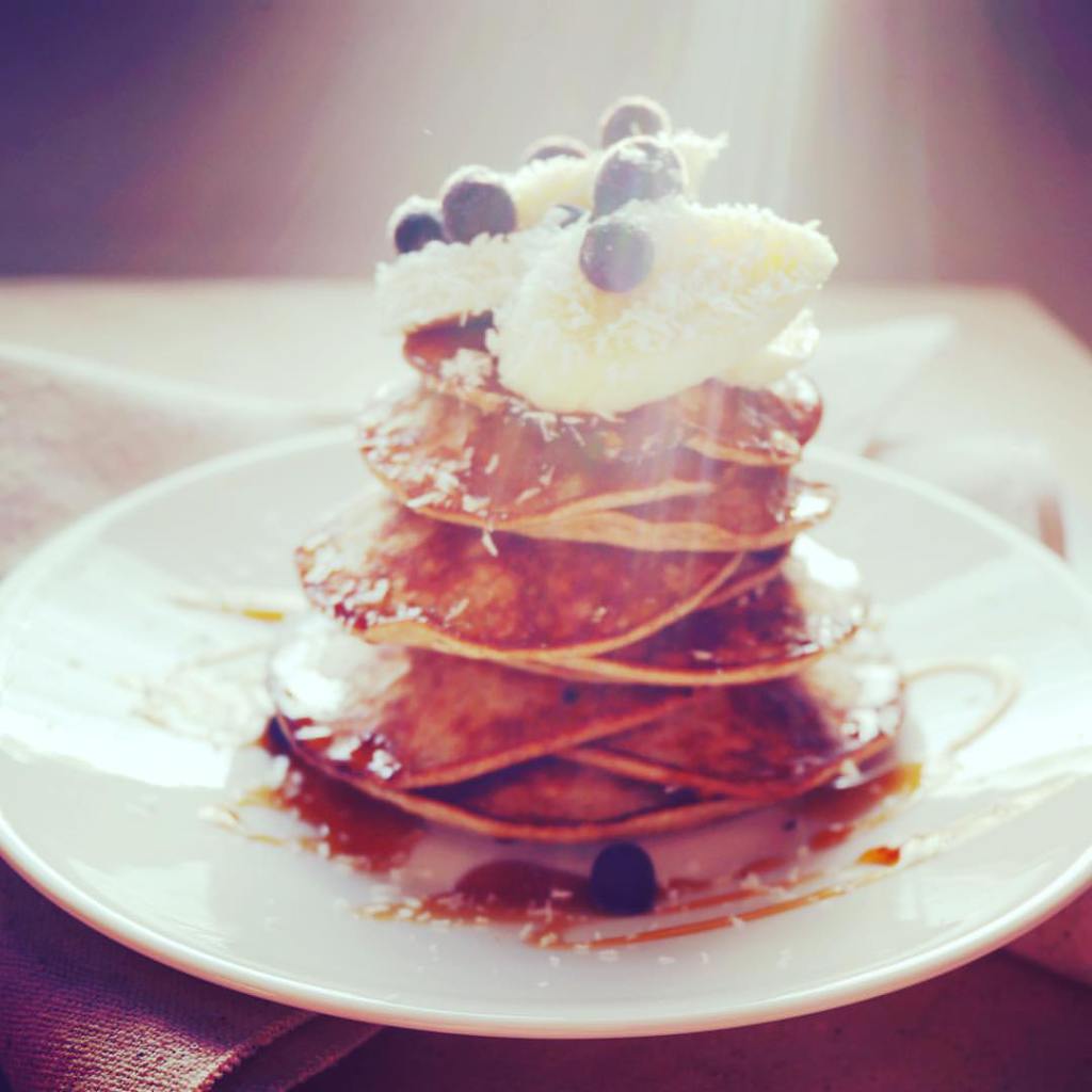 Banaanipannukakut, mun viikonlopun luottoresepti nyt blogissa! mustaavalkoisella.com/2017/02/13/the…