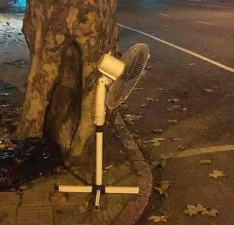 pibesdesistemas's tweet photo. Lo encontré abandonado en el barrio de Caballito. https://t.co/KZCf8wGHZX