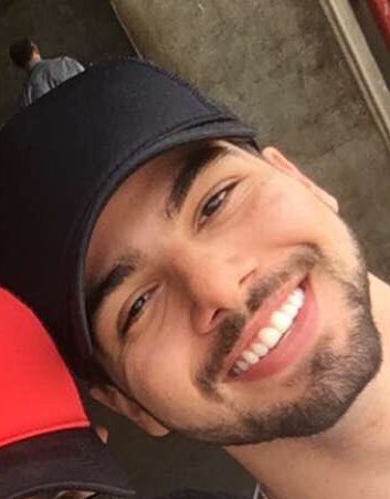 T3ddy Sorrindo on X: Que sorriso mais precioso ❤   / X