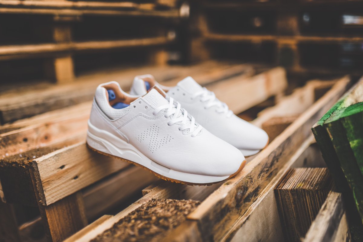 hanonshop's tweet image. New Balance ML2016OA is available to buy ONLINE now!
#hanon #newbalance #ml2016
bit.ly/2lBA29r