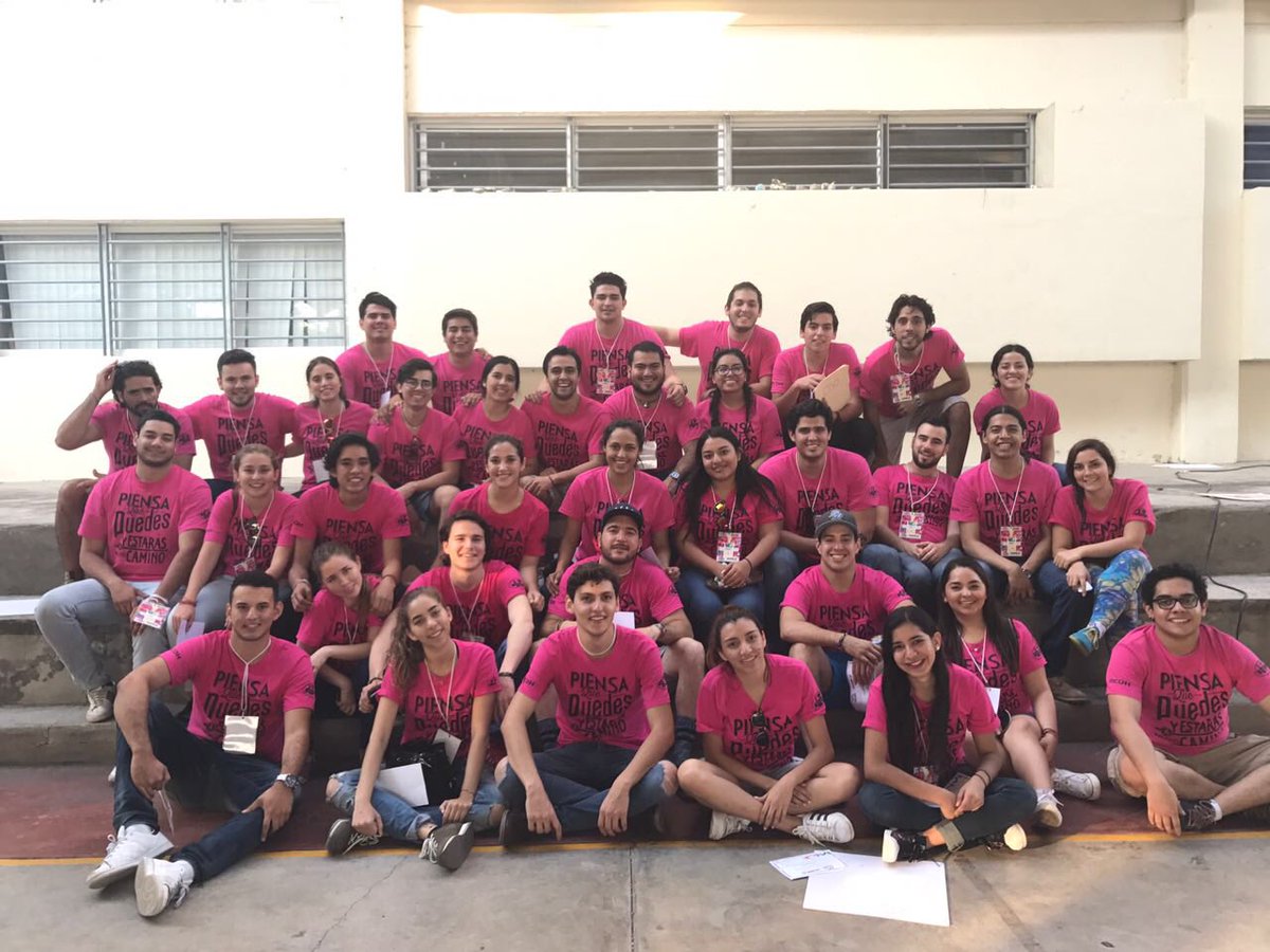 marianaamayo's tweet photo. Gracias por un evento lleno de cosas padrísimas. 💘 @SeliderColima https://t.co/0NldB8RRIH