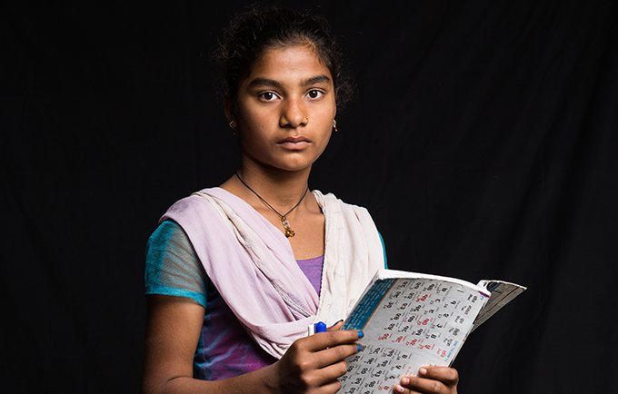 ludobok's tweet photo. An est. 70 million girls will become child brides over the next five years #FutureNotFlowers https://t.co/zSVE1yGSf7 https://t.co/Q8lR3BBq32