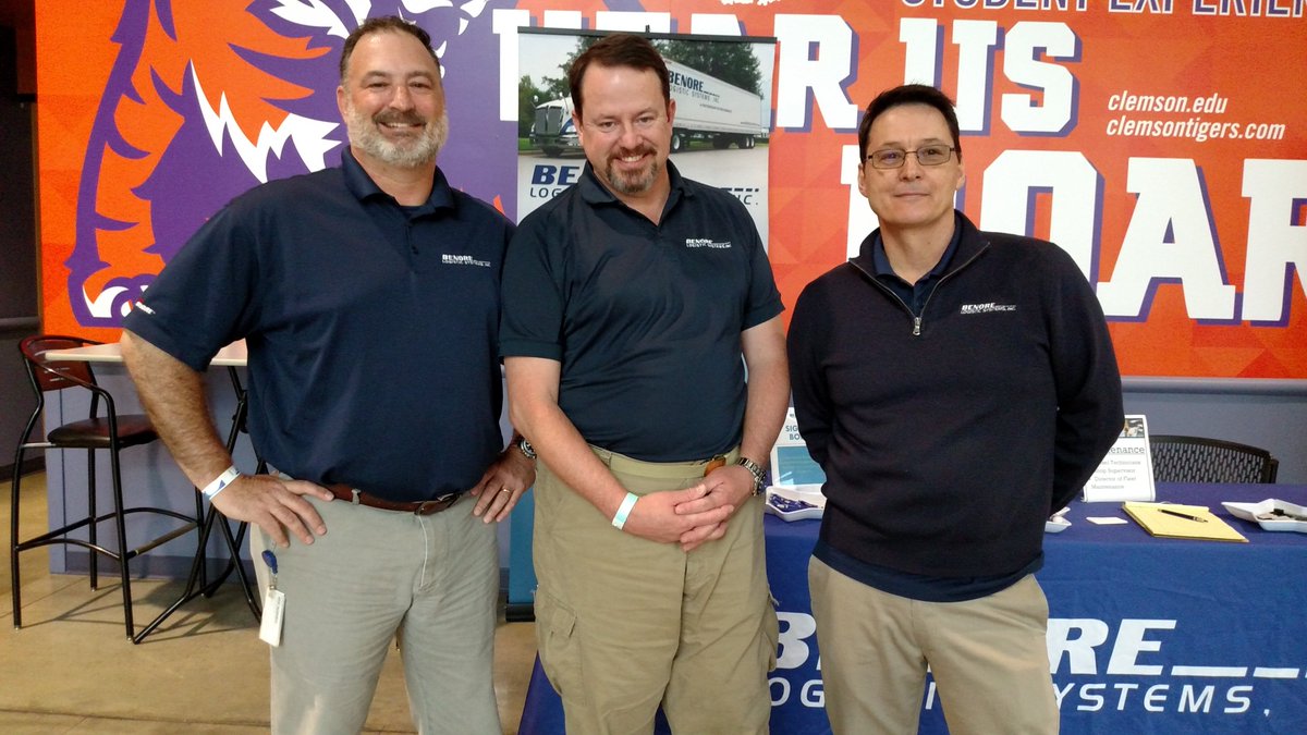 BenoreLogistics's tweet photo. BLS was busy this weekend hiring the best!  We attended the Swamp Rabbits Hockey game – stop by and see us on the 16th!  We will be back! https://t.co/kyhojeDWxX