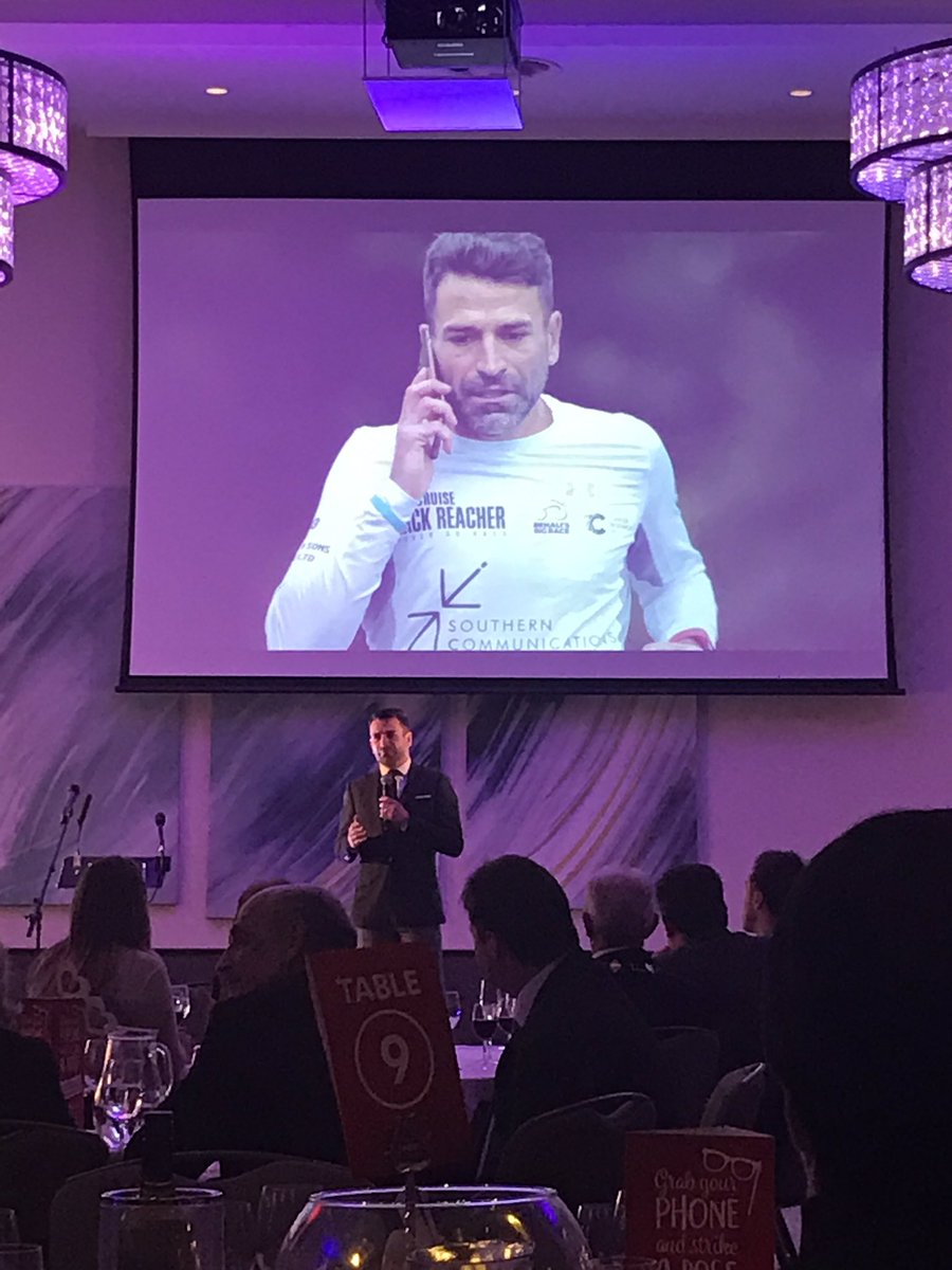 Another fantastic inspirational talk from @FrannyBenali at the Eastleigh Sports Awards @MLTNC7 #personalbests