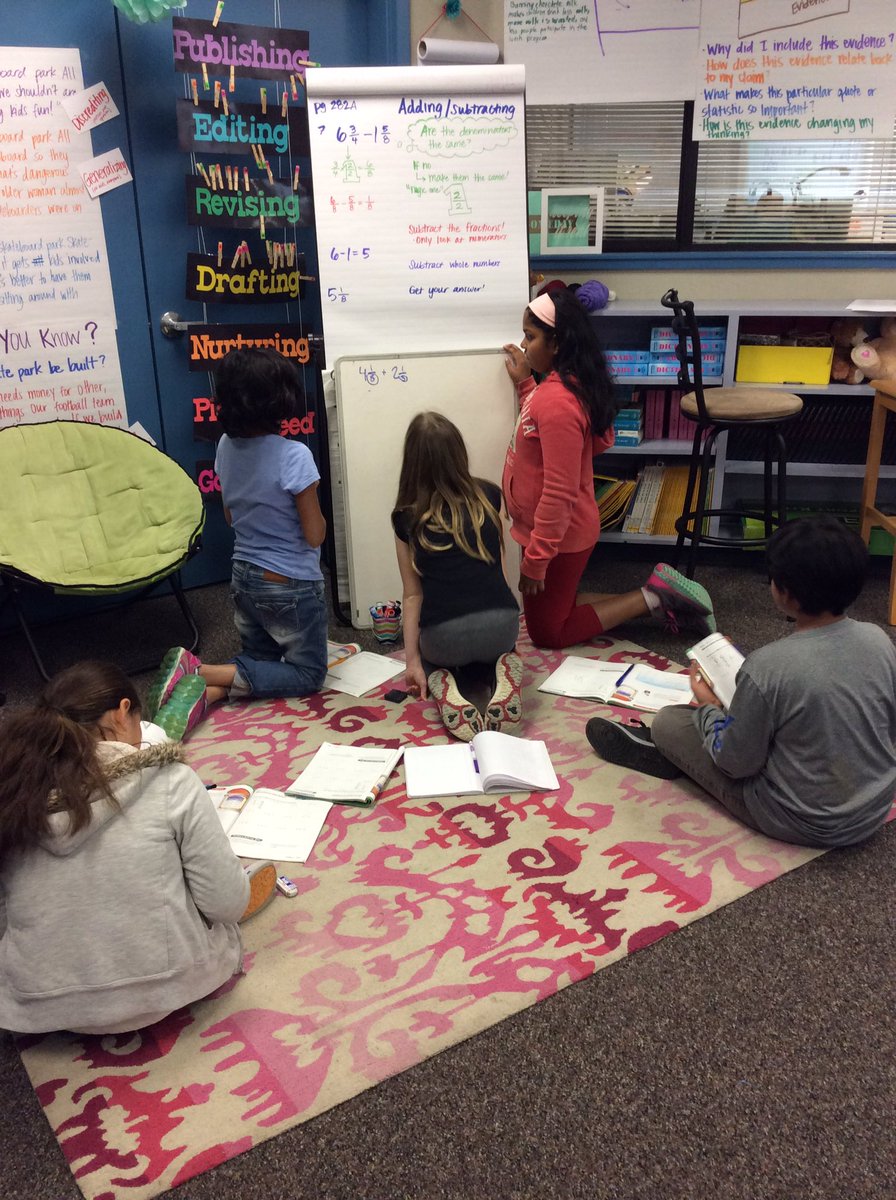 MrsMac5th's tweet photo. Math workshop time. #gomath #smallgroup #MARStask https://t.co/QqTwNia4Kf