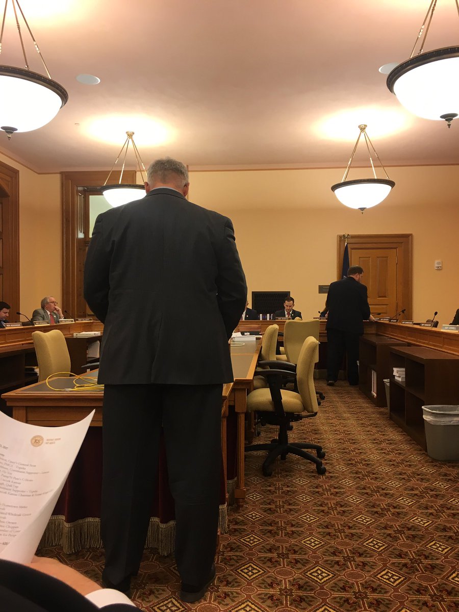 UncorkKansas's tweet photo. Hearing on Uncork Kansas bill is underway! Contact your #ksleg member here: https://t.co/CXPauFnqKO https://t.co/T38UcXp5wM